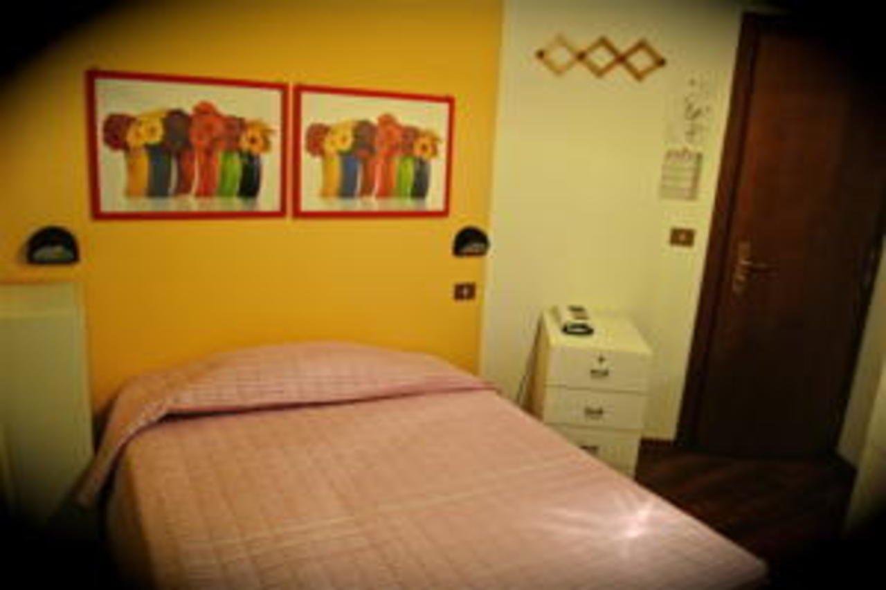 Twelve Hotel Μονκαλιέρι Εξωτερικό φωτογραφία