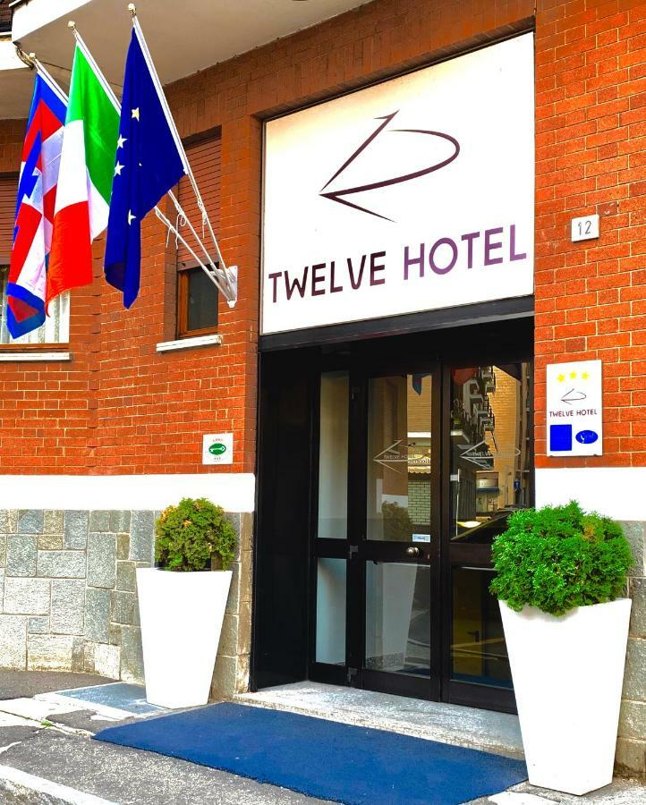Twelve Hotel Μονκαλιέρι Εξωτερικό φωτογραφία
